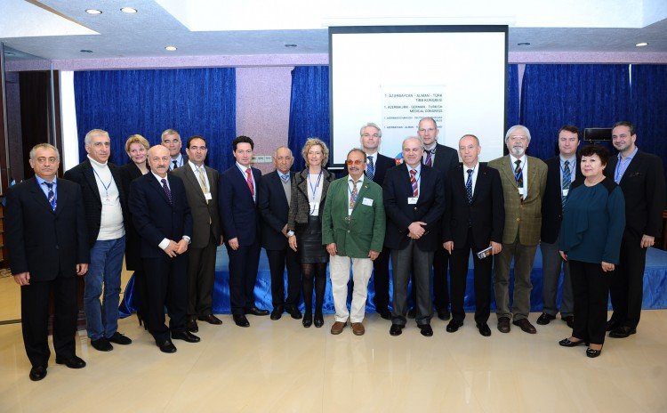 [:en]First Azerbaijani-German-Turkish Medical Congress has started[:az]I Azərbaycan – Alman – Türk Tibb Konqresinə start verildi[:]