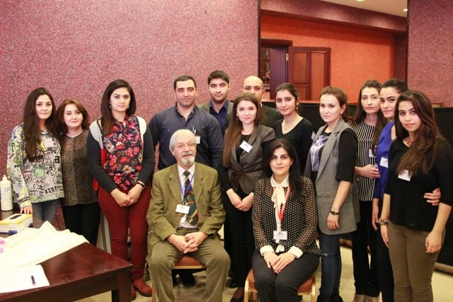 [:en]The Conference continues its work successfully[:az]Konfrans işini uğurla davam etdirir[:]